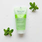 Simple Refreshing Facial Wash – Kind to Skin, Pro-Vitamin B5 + E (150mL)